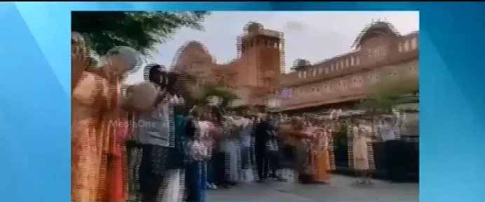 പ്രധാനമന്ത്രി കൊട്ടാന്‍ പറഞ്ഞതും പിന്നെ സംഭവിച്ചതും