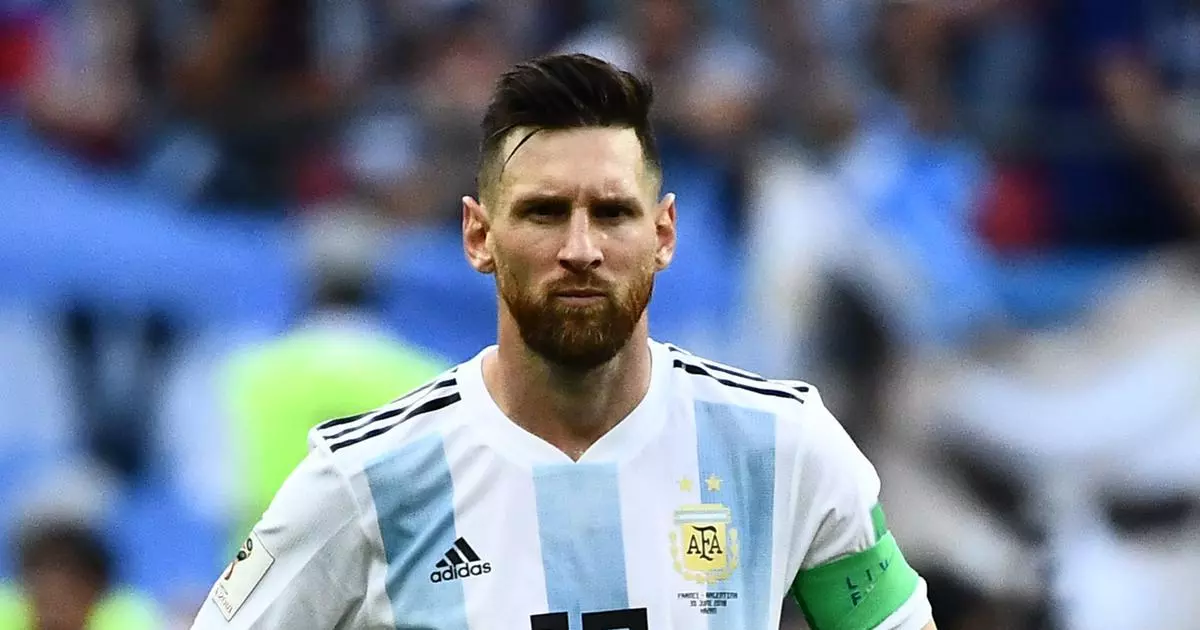 മെസി തിരിച്ചെത്തി; അര്ജന്റീനന് ടീം ഇങ്ങനെ... മെസി തിരിച്ചെത്തി; അര്ജന്റീനന് ടീം ഇങ്ങനെ...