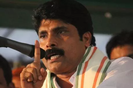 ടി.സിദ്ദീഖ് പിന്മാറുന്നതോടെ കോണ്ഗ്രസ് സ്ഥാനാര്ഥി പട്ടികയിലെ മുസ്ലിം പ്രാതിനിധ്യത്തിലും വന് ഇടിവുണ്ടാകും ടി.സിദ്ദീഖ് പിന്മാറുന്നതോടെ കോണ്ഗ്രസ് സ്ഥാനാര്ഥി പട്ടികയിലെ മുസ്ലിം പ്രാതിനിധ്യത്തിലും വന് ഇടിവുണ്ടാകും