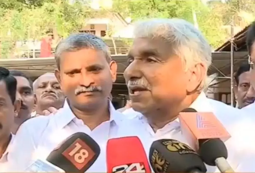 അമേഠിയില് പരാജയം പേടിച്ചല്ല രാഹുലിനെ വയനാട്ടില് മത്സരിക്കാന് ക്ഷണിച്ചതെന്ന് ഉമ്മന്ചാണ്ടി അമേഠിയില് പരാജയം പേടിച്ചല്ല രാഹുലിനെ വയനാട്ടില് മത്സരിക്കാന് ക്ഷണിച്ചതെന്ന് ഉമ്മന്ചാണ്ടി