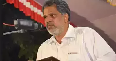 നിയമ നടപടി സ്വീകരിക്കുമെന്ന് കോണ്ഗ്രസ്; വാക്കുകള് മാധ്യമങ്ങള് വളച്ചൊടിച്ചതെന്ന് വിജയരാഘവന് നിയമ നടപടി സ്വീകരിക്കുമെന്ന് കോണ്ഗ്രസ്; വാക്കുകള് മാധ്യമങ്ങള് വളച്ചൊടിച്ചതെന്ന് വിജയരാഘവന്