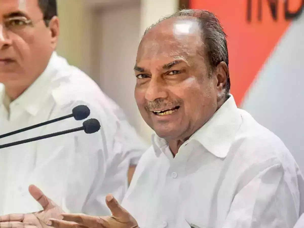 രാഹുല് വയനാട്ടില് മത്സരിക്കുന്നതിന്റെ ഗുണം ഇടത്പക്ഷത്തിനും ലഭിക്കുമെന്ന് ആന്റണി രാഹുല് വയനാട്ടില് മത്സരിക്കുന്നതിന്റെ ഗുണം ഇടത്പക്ഷത്തിനും ലഭിക്കുമെന്ന് ആന്റണി