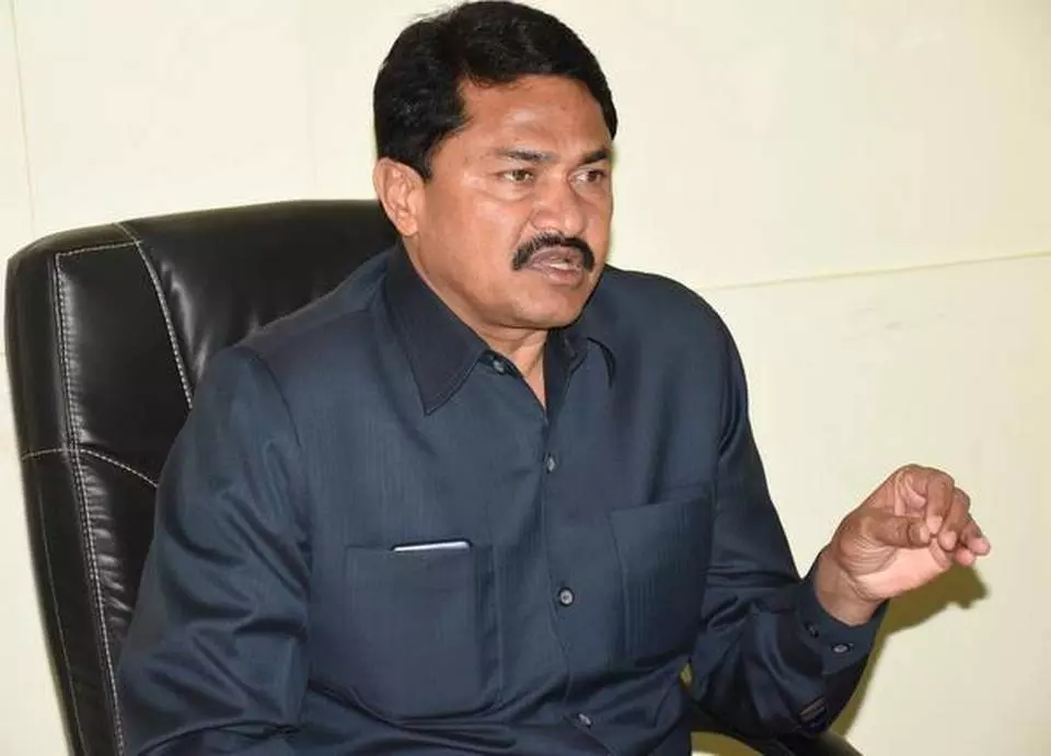 തിരുവനന്തപുരത്ത് ഹൈക്കമാന്ഡിന്റെ നേരിട്ടുള്ള ഇടപെടല്; പ്രചാരണ മേല്നോട്ടത്തിനായി നാനാ പട്ടോളെ എത്തും തിരുവനന്തപുരത്ത് ഹൈക്കമാന്ഡിന്റെ നേരിട്ടുള്ള ഇടപെടല്; പ്രചാരണ മേല്നോട്ടത്തിനായി നാനാ പട്ടോളെ എത്തും