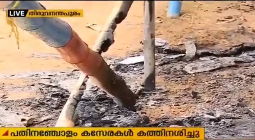 നെയ്യാറ്റിൻകരയിൽ എൽ.ഡി.എഫ് തെരഞ്ഞെടുപ്പ് കമ്മിറ്റി ഓഫീസിന് നേരെ ആക്രമണം നെയ്യാറ്റിൻകരയിൽ എൽ.ഡി.എഫ് തെരഞ്ഞെടുപ്പ് കമ്മിറ്റി ഓഫീസിന് നേരെ ആക്രമണം