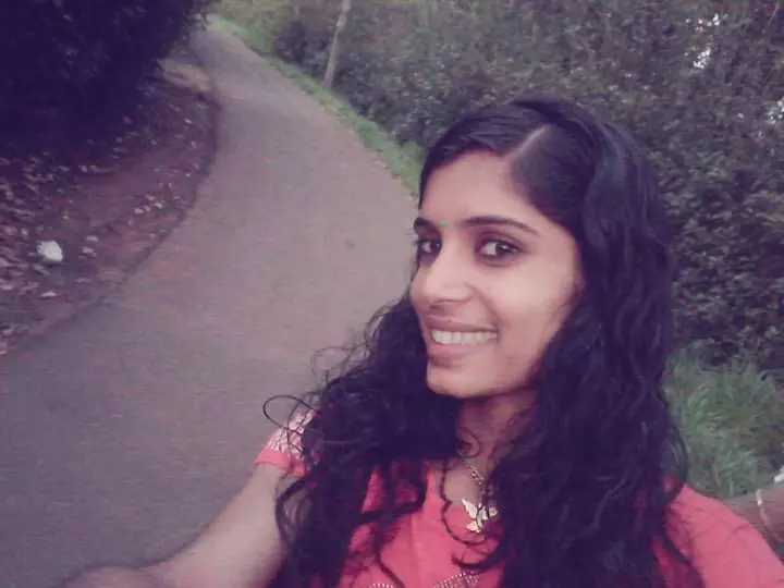 കോവിഡ് കാല നിരീക്ഷണത്തിൽ പിറന്ന പുസ്തകവുമായി അദ്ധ്യാപിക കോവിഡ് കാല നിരീക്ഷണത്തിൽ പിറന്ന പുസ്തകവുമായി അദ്ധ്യാപിക