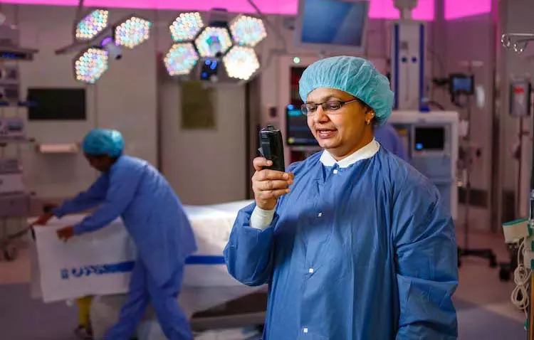 മെഡിക്കല് മേഖലയിലെ വിദേശിജീവനക്കാര്ക്ക് ഖത്തര് എയര്വേയ്സിന്റെ സ്നേഹസമ്മാനം; നാട്ടിലേക്ക് സൌജന്യ ടിക്കറ്റ് മെഡിക്കല് മേഖലയിലെ വിദേശിജീവനക്കാര്ക്ക് ഖത്തര് എയര്വേയ്സിന്റെ സ്നേഹസമ്മാനം; നാട്ടിലേക്ക് സൌജന്യ ടിക്കറ്റ്