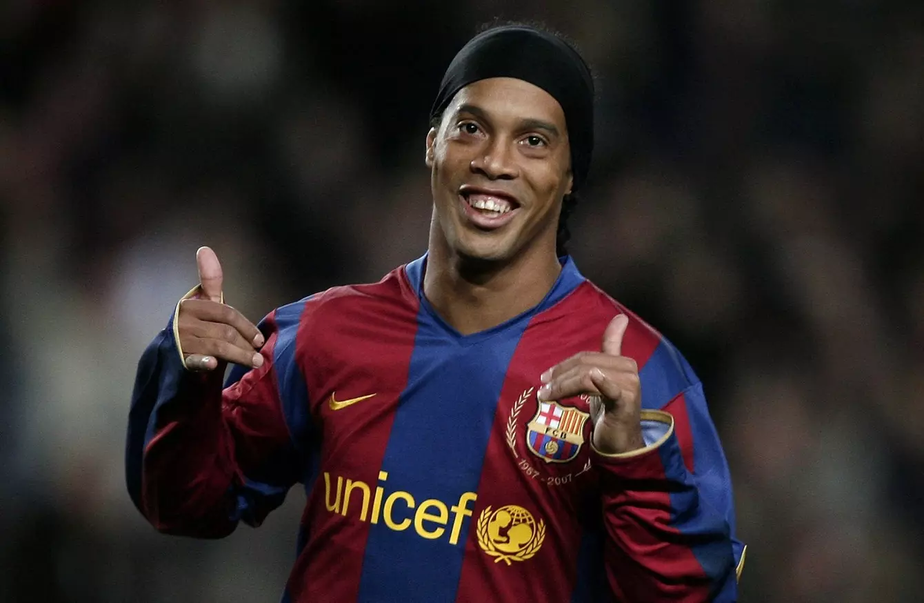 ബാഴ്സലോണയെ തകര്ക്കാന് യുണൈറ്റഡിനാകുമോ? റൊണാള്ഡിന്യോ പറയുന്നതിങ്ങനെ ബാഴ്സലോണയെ തകര്ക്കാന് യുണൈറ്റഡിനാകുമോ? റൊണാള്ഡിന്യോ പറയുന്നതിങ്ങനെ