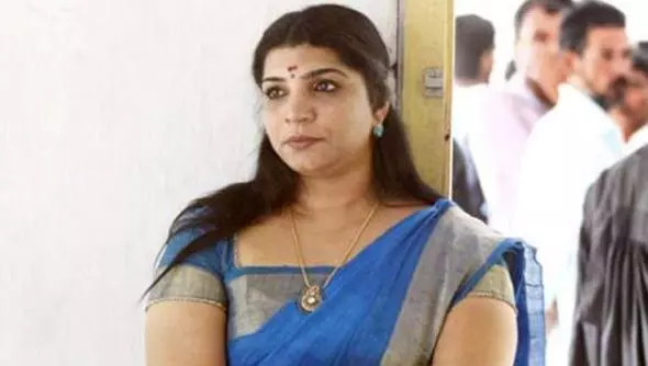 വയനാട്, എറണാകുളം മണ്ഡലങ്ങളിലെ പത്രിക: സരിതയുടെ ഹര്ജി തള്ളി വയനാട്, എറണാകുളം മണ്ഡലങ്ങളിലെ പത്രിക: സരിതയുടെ ഹര്ജി തള്ളി