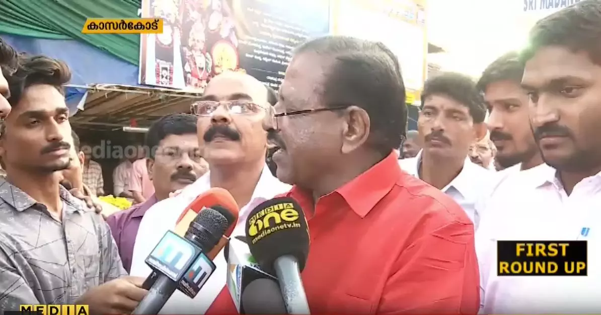 വിഷു ദിനത്തിലും കാസര്‍കോട്ടെ സ്ഥാനാര്‍ഥികള്‍ തിരക്കിലാണ് 