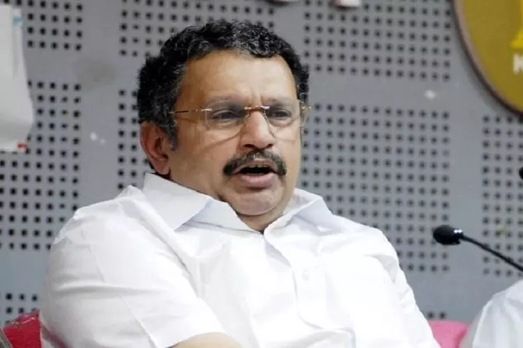 കള്ളവോട്ടിനെതിരെ നടപടി ആവശ്യപ്പെട്ട് കോൺഗ്രസ് നേതാക്കൾ രംഗത്ത് കള്ളവോട്ടിനെതിരെ നടപടി ആവശ്യപ്പെട്ട് കോൺഗ്രസ് നേതാക്കൾ രംഗത്ത്