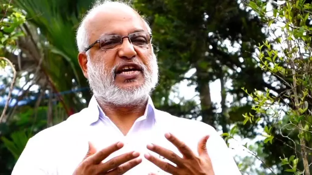 ശബരിമലയിൽ പാർട്ടി വീക്ഷണം ആരിലും അടിച്ചേൽപ്പിക്കില്ലെന്ന് എം.എ ബേബി ശബരിമലയിൽ പാർട്ടി വീക്ഷണം ആരിലും അടിച്ചേൽപ്പിക്കില്ലെന്ന് എം.എ ബേബി