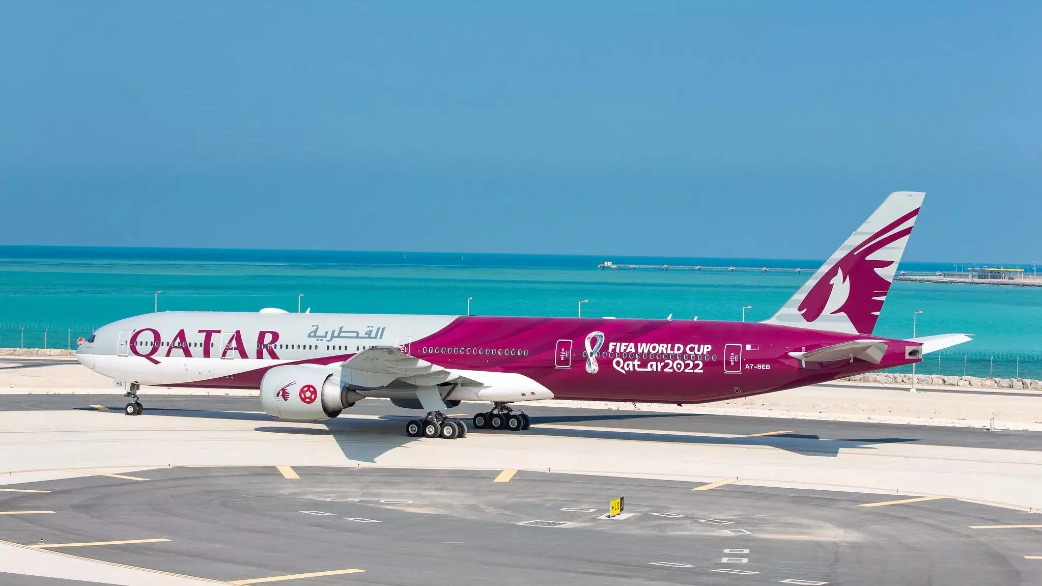 2022 ലോകകപ്പ് ഫുട്ബോള് പ്രചാരണത്തിന് ഖത്തര് എയര്വേയ്സിന്റെ പ്രത്യേക വിമാനം 2022 ലോകകപ്പ് ഫുട്ബോള് പ്രചാരണത്തിന് ഖത്തര് എയര്വേയ്സിന്റെ പ്രത്യേക വിമാനം