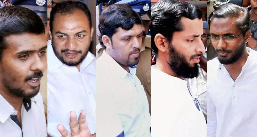 പൗരത്വം, ഭീകരവേട്ട, സുരക്ഷാഭരണകൂടം: പാനായിക്കുളം മുതല് നിഖാബ് വരെ പൗരത്വം, ഭീകരവേട്ട, സുരക്ഷാഭരണകൂടം: പാനായിക്കുളം മുതല് നിഖാബ് വരെ