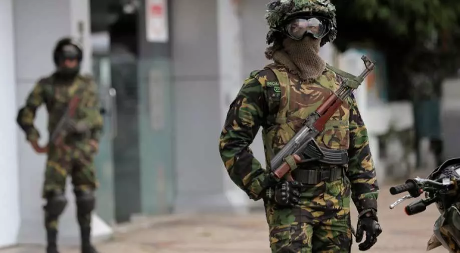 ശ്രീലങ്കയില് വീണ്ടും കര്ഫ്യു പ്രഖ്യാപിച്ചു ശ്രീലങ്കയില് വീണ്ടും കര്ഫ്യു പ്രഖ്യാപിച്ചു