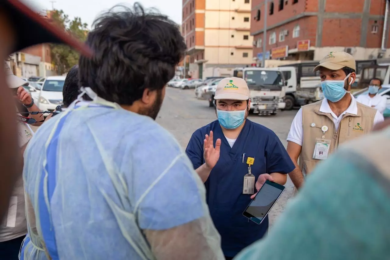 സൗദിയില് 5 മരണവും 1141 പുതിയ കേസുകളും; ആകെ കോവിഡ് കേസുകള് പന്ത്രണ്ടായിരം കവിഞ്ഞു സൗദിയില് 5 മരണവും 1141 പുതിയ കേസുകളും; ആകെ കോവിഡ് കേസുകള് പന്ത്രണ്ടായിരം കവിഞ്ഞു