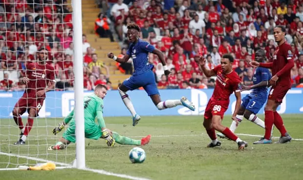 കണ്ണീരില് കുതിര്ന്ന് എബ്രഹാം... ലിവര്പൂളിന് യുവേഫ സൂപ്പര് കപ്പ് കണ്ണീരില് കുതിര്ന്ന് എബ്രഹാം... ലിവര്പൂളിന് യുവേഫ സൂപ്പര് കപ്പ്