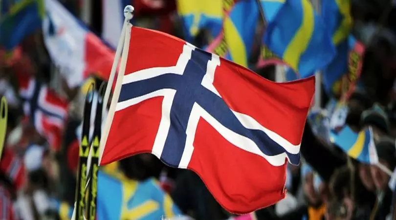 മെസിയെ സ്വന്തമാക്കി നോര്വീജിയന് ക്ലബ്ബ്; അടുത്തത് റൊണാള്ഡോ ! മെസിയെ സ്വന്തമാക്കി നോര്വീജിയന് ക്ലബ്ബ്; അടുത്തത് റൊണാള്ഡോ !