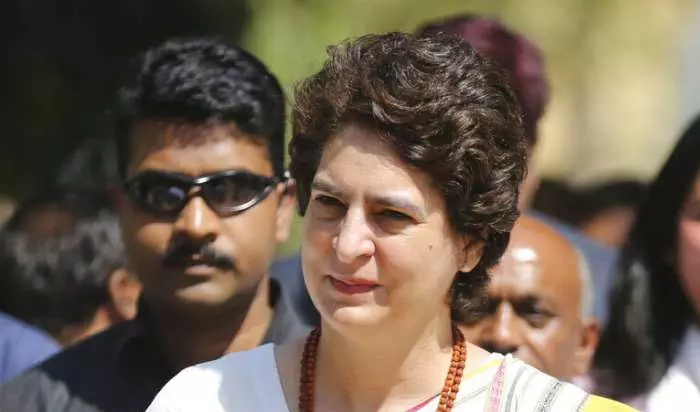 കിസാൻ മഹാപഞ്ചായത്ത് നടക്കേണ്ട സഹാറൻപൂരിൽ നിരോധനാജ്ഞ; യോഗിയും പ്രിയങ്കയും നേർക്കുനേർ കിസാൻ മഹാപഞ്ചായത്ത് നടക്കേണ്ട സഹാറൻപൂരിൽ നിരോധനാജ്ഞ; യോഗിയും പ്രിയങ്കയും നേർക്കുനേർ