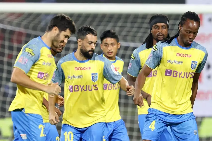 ബ്ലാസ്റ്റേഴ്സ് ഇന്ന് കരുത്തരായ മുംബൈക്കെതിരെ; മോശം റഫറിയിങിന് പരാതിയുമായി മഞ്ഞപ്പടയും