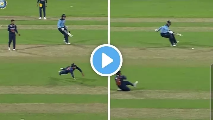 ഹിറ്റ്മാനല്ല ഇത് ഫിറ്റ്മാന്, കിടിലന് ഡൈവിന് പിന്നാലെ കണ്ണഞ്ചിപ്പിക്കുന്ന ത്രോയും; രോഹിത് ശര്മ്മക്ക് കൈയ്യടിച്ച് സോഷ്യല് മീഡിയ ഹിറ്റ്മാനല്ല ഇത് ഫിറ്റ്മാന്, കിടിലന് ഡൈവിന് പിന്നാലെ കണ്ണഞ്ചിപ്പിക്കുന്ന ത്രോയും; രോഹിത് ശര്മ്മക്ക് കൈയ്യടിച്ച് സോഷ്യല് മീഡിയ