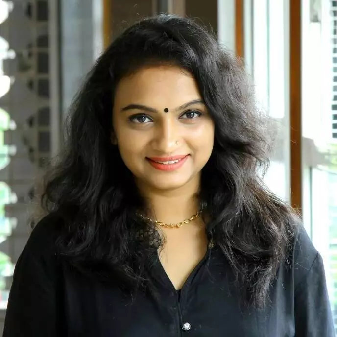 സിനിമയിലെത്തിയിട്ട് 15 വര്ഷമായി, ഇത്രയും കോളുകളും മെസേജുകളും വരുന്നത് ആദ്യം; സന്തോഷം പങ്കുവച്ച് കൃഷ്ണപ്രഭ സിനിമയിലെത്തിയിട്ട് 15 വര്ഷമായി, ഇത്രയും കോളുകളും മെസേജുകളും വരുന്നത് ആദ്യം; സന്തോഷം പങ്കുവച്ച് കൃഷ്ണപ്രഭ