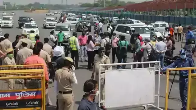 കേരളത്തിൽ നിന്നുള്ളവർക്ക് കോവിഡ് നെഗറ്റീവ് സർട്ടിഫിക്കറ്റ് നിർബന്ധമാക്കി ഡൽഹി സർക്കാർ കേരളത്തിൽ നിന്നുള്ളവർക്ക് കോവിഡ് നെഗറ്റീവ് സർട്ടിഫിക്കറ്റ് നിർബന്ധമാക്കി ഡൽഹി സർക്കാർ