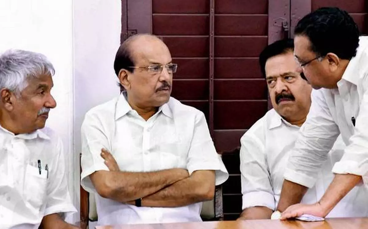 തിരുവമ്പാടി ഏറ്റെടുക്കണമെന്ന ആവശ്യം ഉഭയകക്ഷി ചര്ച്ചയില് ഉന്നയിക്കാനൊരുങ്ങി കോണ്ഗ്രസ് തിരുവമ്പാടി ഏറ്റെടുക്കണമെന്ന ആവശ്യം ഉഭയകക്ഷി ചര്ച്ചയില് ഉന്നയിക്കാനൊരുങ്ങി കോണ്ഗ്രസ്