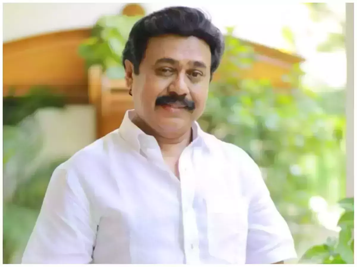 സാമ്പത്തികമായി കബളിപ്പിച്ചു; സംവിധായകന് വിനയനെതിരെ പരാതിയുമായി നിര്മ്മാതാവ് കലഞ്ഞൂര് ശശികുമാര് സാമ്പത്തികമായി കബളിപ്പിച്ചു; സംവിധായകന് വിനയനെതിരെ പരാതിയുമായി നിര്മ്മാതാവ് കലഞ്ഞൂര് ശശികുമാര്