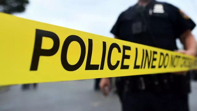 അമേരിക്കയിലെ വിര്ജീനിയയിലുണ്ടായ വെടിവെപ്പില് 11 പേര് കൊല്ലപ്പെട്ടു; പ്രതി സ്വയം വെടിവെച്ച് മരിച്ചു അമേരിക്കയിലെ വിര്ജീനിയയിലുണ്ടായ വെടിവെപ്പില് 11 പേര് കൊല്ലപ്പെട്ടു; പ്രതി സ്വയം വെടിവെച്ച് മരിച്ചു