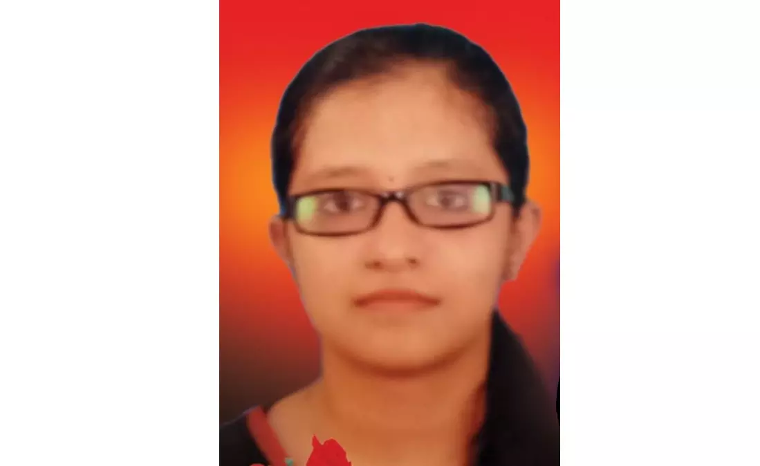 പനിയെ തുടര്‍ന്ന് വിദ്യാര്‍ത്ഥിനി മരിച്ചു; സഹപാഠികള്‍ നിരീക്ഷണത്തില്‍