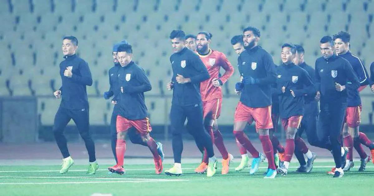 ലോകകപ്പ് യോഗ്യത: ഇന്ന് ഇന്ത്യക്ക് ജയിക്കണം; പക്ഷേ വെല്ലുവിളികള് ചെറുതല്ല... ലോകകപ്പ് യോഗ്യത: ഇന്ന് ഇന്ത്യക്ക് ജയിക്കണം; പക്ഷേ വെല്ലുവിളികള് ചെറുതല്ല...