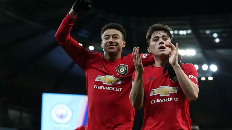 സിറ്റിയെ തോല്പിച്ച് യുണൈറ്റഡ്, അപരാജിത കുതിപ്പ് തുടര്ന്ന് ലിവര്പൂള് സിറ്റിയെ തോല്പിച്ച് യുണൈറ്റഡ്, അപരാജിത കുതിപ്പ് തുടര്ന്ന് ലിവര്പൂള്