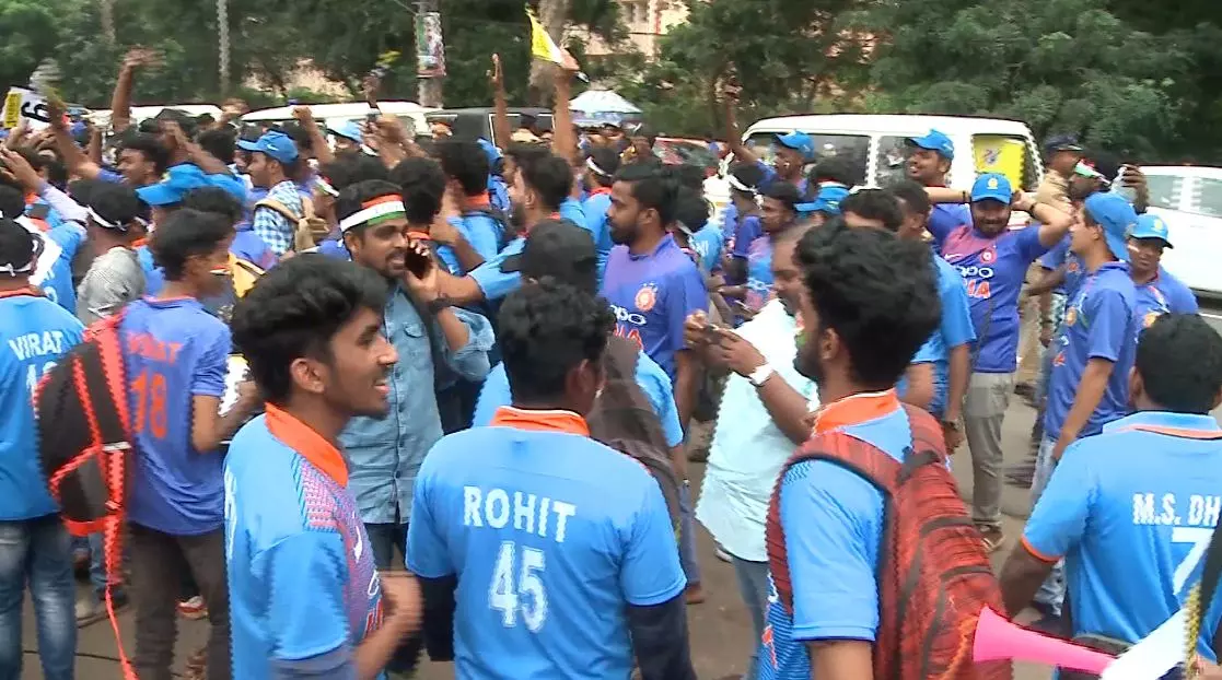 ക്രിക്കറ്റ് ആവേശത്തില്‍ കേരളത്തിന്‍റെ കാര്യവട്ടം