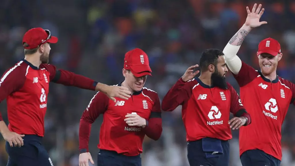 രണ്ടക്കം കാണാതെ മൂന്ന് പേര് പുറത്ത്; ഇന്ത്യ പതറുന്നു രണ്ടക്കം കാണാതെ മൂന്ന് പേര് പുറത്ത്; ഇന്ത്യ പതറുന്നു