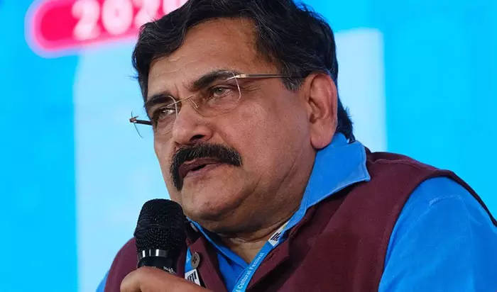 ബാലശങ്കറിന്റെ വെളിപ്പെടുത്തലിൽ ഞെട്ടി രാഷ്ട്രീയ കേരളം; സിപിഎമ്മും ബിജെപിയും പ്രതിരോധത്തിൽ ബാലശങ്കറിന്റെ വെളിപ്പെടുത്തലിൽ ഞെട്ടി രാഷ്ട്രീയ കേരളം; സിപിഎമ്മും ബിജെപിയും പ്രതിരോധത്തിൽ