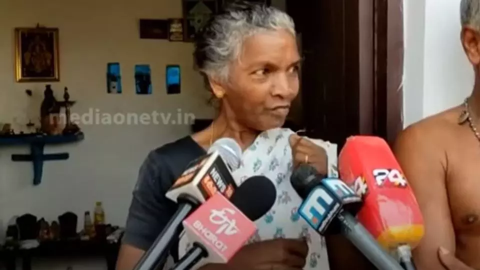 വോട്ടർ പട്ടികയില് തന്റെ പേര് ആവർത്തിച്ചത് അറിഞ്ഞില്ല, വോട്ട് ചെയ്യുന്നത് കോണ്ഗ്രസിന് വോട്ടർ പട്ടികയില് തന്റെ പേര് ആവർത്തിച്ചത് അറിഞ്ഞില്ല, വോട്ട് ചെയ്യുന്നത് കോണ്ഗ്രസിന്