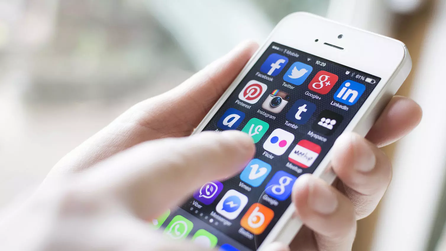 കൂടുതല് സേവനങ്ങള് ഉള്പ്പെടുത്തി ഖത്തര് തൊഴില് സാമൂഹികക്ഷേമകാര്യമന്ത്രാലയത്തിന്റെ ആപ്പ് കൂടുതല് സേവനങ്ങള് ഉള്പ്പെടുത്തി ഖത്തര് തൊഴില് സാമൂഹികക്ഷേമകാര്യമന്ത്രാലയത്തിന്റെ ആപ്പ്