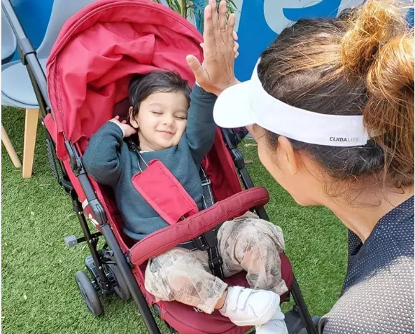 അമ്മയായ ശേഷം കളിച്ച ആദ്യ ടൂര്ണമെന്റില് കിരീടം നേടി സാനിയ അമ്മയായ ശേഷം കളിച്ച ആദ്യ ടൂര്ണമെന്റില് കിരീടം നേടി സാനിയ