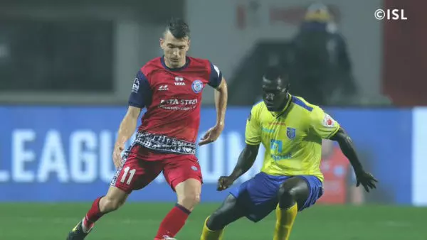 സെല്ഫ് ഗോള് വിധിയെഴുതി; ബ്ലാസ്റ്റേഴ്സിന് തോല്വി സെല്ഫ് ഗോള് വിധിയെഴുതി; ബ്ലാസ്റ്റേഴ്സിന് തോല്വി