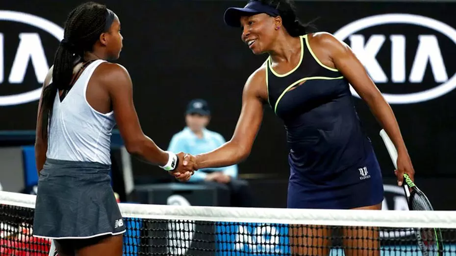 39കാരി വീനസിനെ വീണ്ടും തോല്പിച്ച് 15കാരി 39കാരി വീനസിനെ വീണ്ടും തോല്പിച്ച് 15കാരി