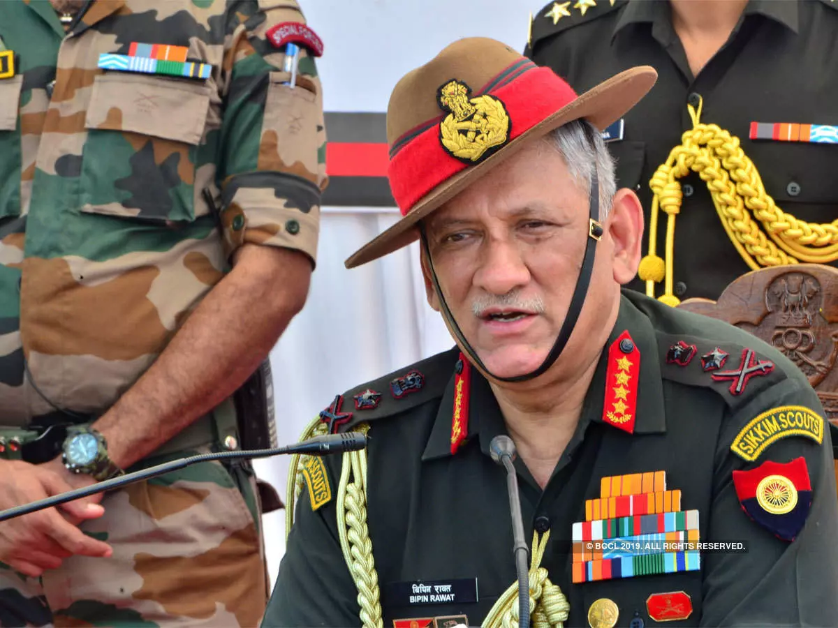 നഷ്ടമായത് വീരപുത്രനെയെന്ന് രാഷ്ട്രപതി; സേനയെ ആധുനികവത്ക്കരിച്ചയാളെന്ന് പ്രധാനമന്ത്രി നഷ്ടമായത് വീരപുത്രനെയെന്ന് രാഷ്ട്രപതി; സേനയെ ആധുനികവത്ക്കരിച്ചയാളെന്ന് പ്രധാനമന്ത്രി