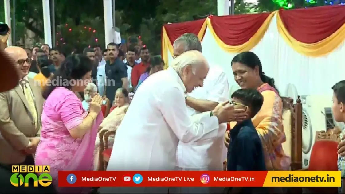 ഇക്കുറി റിപ്പബ്ലിക്ക് ദിനത്തിന് ഏറ്റവും നല്ല നാടകം കാഴ്ചവെച്ചത് രാജ്ഭവനാണ്...