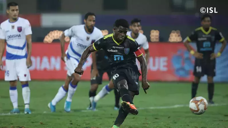 എട്ട് ഗോള് പോരാട്ടത്തില് അവസാനനിമിഷം ബ്ലാസ്റ്റേഴ്സിന് സമനില എട്ട് ഗോള് പോരാട്ടത്തില് അവസാനനിമിഷം ബ്ലാസ്റ്റേഴ്സിന് സമനില