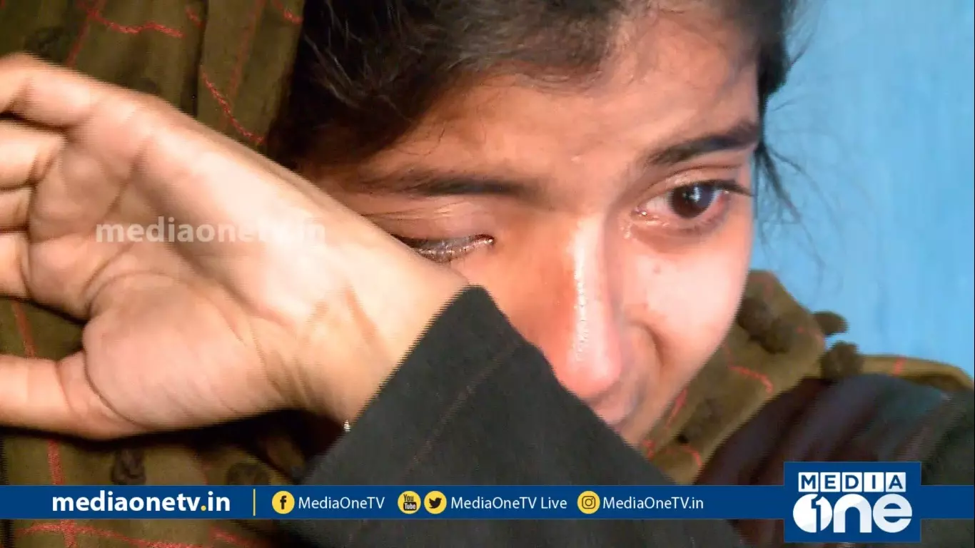 ‘പഠിക്കണോ അതോ കലാപത്തിന്റെ ദുരിതങ്ങളെ നേരിടണോ?’|News Theatre