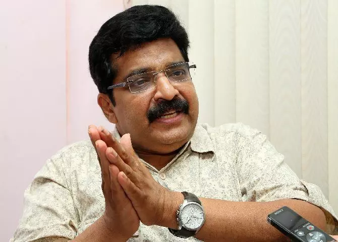 അധ്യാപകന്റെ വിവാദ പരാമർശം; ഫാസിസത്തിന്റെ വാക്കുകൾ മലയാളി ഒരുമിച്ചെതിർക്കണം: ഡോ. എം.കെ. മുനീർ