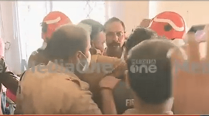 തൊടുപുഴ സിവിൽ സ്റ്റേഷനിൽ കരാറുകാരന്‍ പെട്രോളൊഴിച്ച് ആത്മഹത്യക്ക് ശ്രമിച്ചു