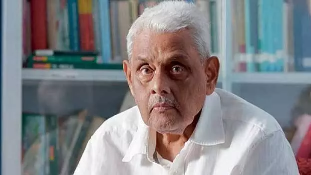 ജീവിച്ചിരിപ്പില്ലെന്ന് ബി.എൽ.ഒയുടെ റിപ്പോർട്ട്; എം.ജി.എസ് നാരായണന് തപാൽ വോട്ട് ചെയ്യാനായില്ല ജീവിച്ചിരിപ്പില്ലെന്ന് ബി.എൽ.ഒയുടെ റിപ്പോർട്ട്; എം.ജി.എസ് നാരായണന് തപാൽ വോട്ട് ചെയ്യാനായില്ല