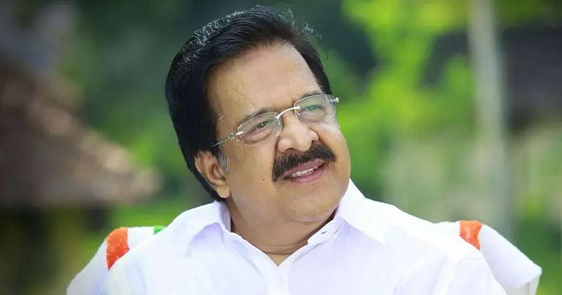 പ്രതിപക്ഷ നേതാവിന്റെ ഔദ്യോഗിക വസതിയിലെ ഫോൺ വിച്ഛേദിച്ചു പ്രതിപക്ഷ നേതാവിന്റെ ഔദ്യോഗിക വസതിയിലെ ഫോൺ വിച്ഛേദിച്ചു