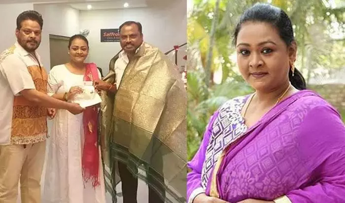 നടി ഷക്കീല കോൺഗ്രസിൽ ചേർന്നു