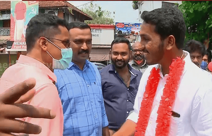 ജെയ്കിന് വേണ്ടി വോട്ട് തേടി സി.എം.എസ് കോളേജിലെ പൂർവ്വവിദ്യാർഥികള്‍